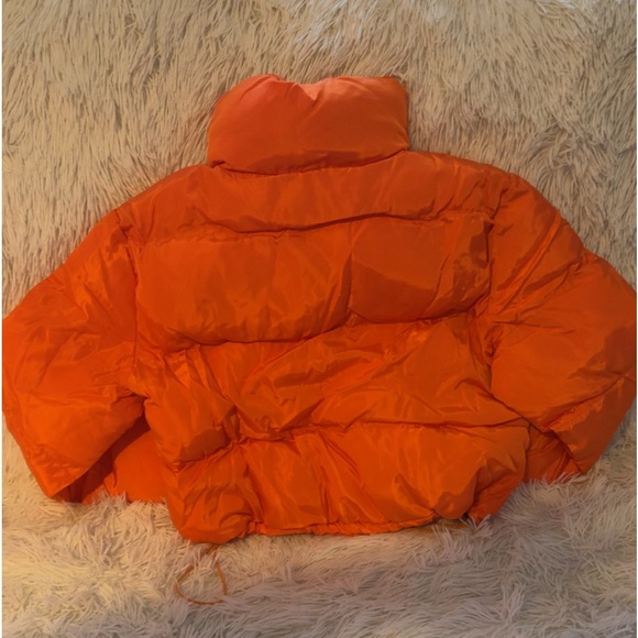 Puff Crop Jacket - Picture 4 of 5